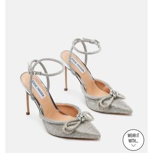 NEVER WORN Steve Madden Viable Rhinestone Heels Size 6.5